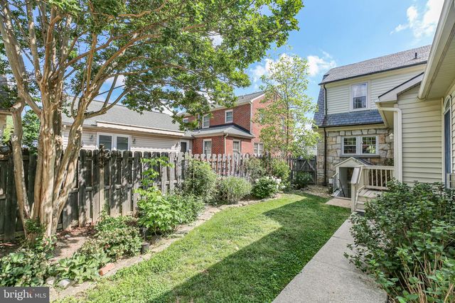 1500 AUGUSTINE AVE, Fredericksburg, VA 22401