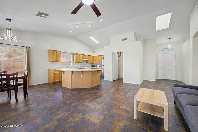 18604 N 30TH Place, Phoenix, AZ 85050