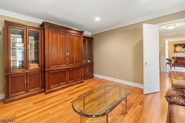 11 Ewing Dr, Raritan Twp., NJ 08822