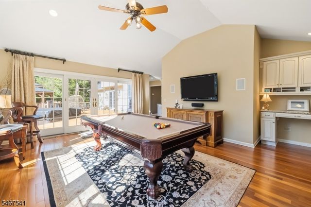 11 Ewing Dr, Raritan Twp., NJ 08822