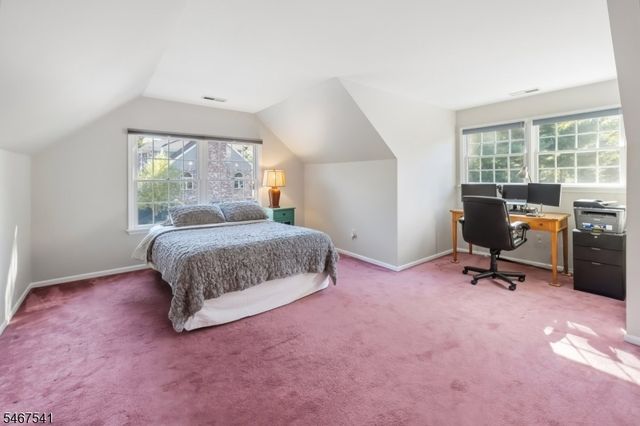 11 Ewing Dr, Raritan Twp., NJ 08822