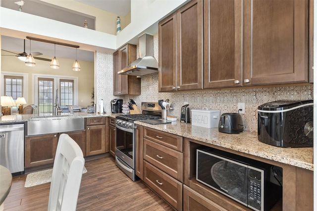 6071 SAILBOAT AVENUE, Tavares, FL 32778