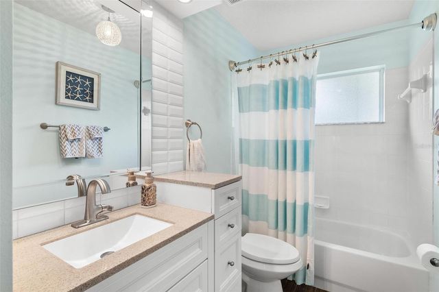 6071 SAILBOAT AVENUE, Tavares, FL 32778