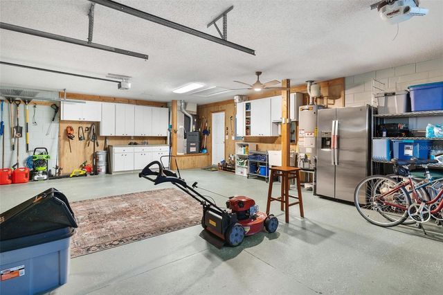 6071 SAILBOAT AVENUE, Tavares, FL 32778