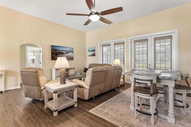 6071 SAILBOAT AVENUE, Tavares, FL 32778