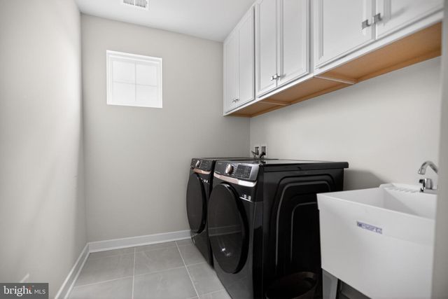 7979 INTERNATIONAL DR, Warrenton, VA 20187
