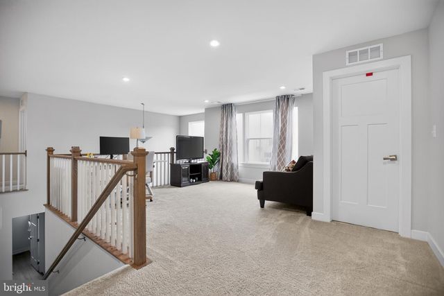 7979 INTERNATIONAL DR, Warrenton, VA 20187