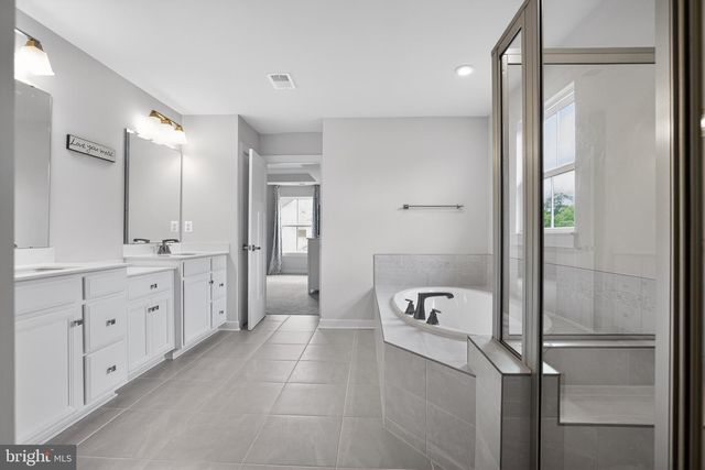 7979 INTERNATIONAL DR, Warrenton, VA 20187