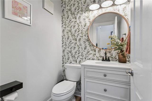 406 Regents CV, Newport News, VA 23606