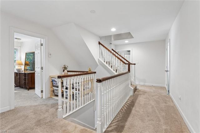 406 Regents CV, Newport News, VA 23606