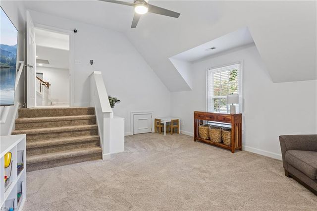 406 Regents CV, Newport News, VA 23606