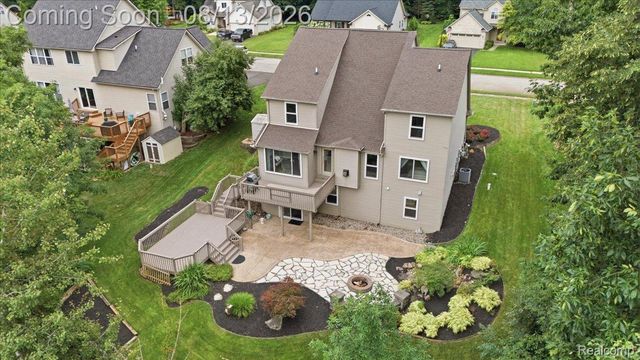 1393 Remsing Street, Hartland Township, MI 48353