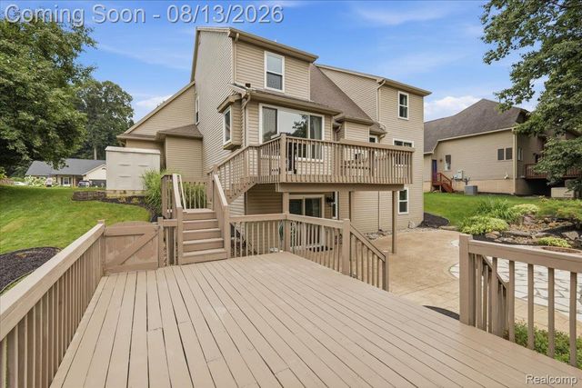 1393 Remsing Street, Hartland Township, MI 48353