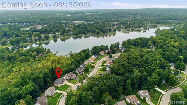 1393 Remsing Street, Hartland Township, MI 48353