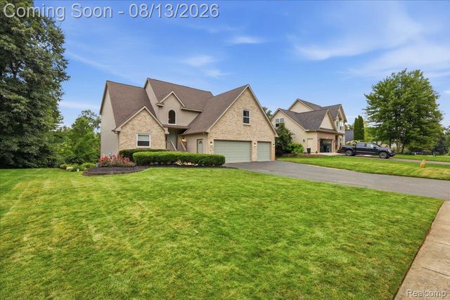 1393 Remsing Street, Hartland Township, MI 48353