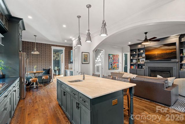 405 E Tremont Avenue, Charlotte, NC 28203