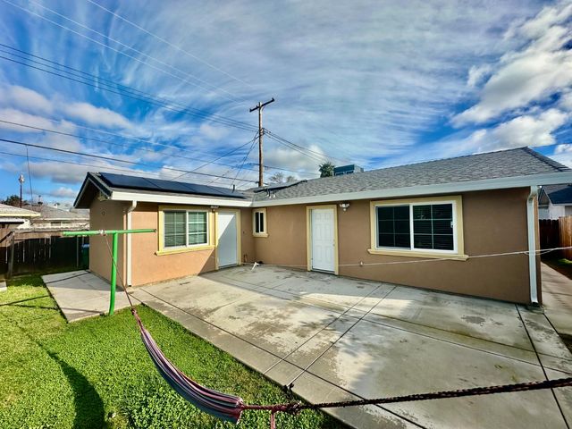 609-611 Kettleman, Lodi, CA 95240