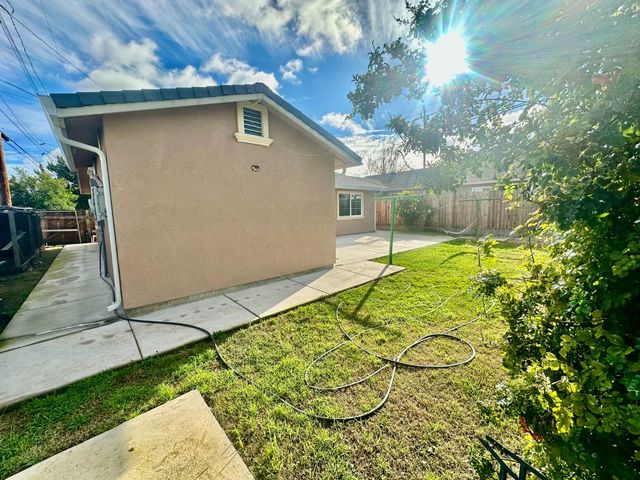 609-611 Kettleman, Lodi, CA 95240