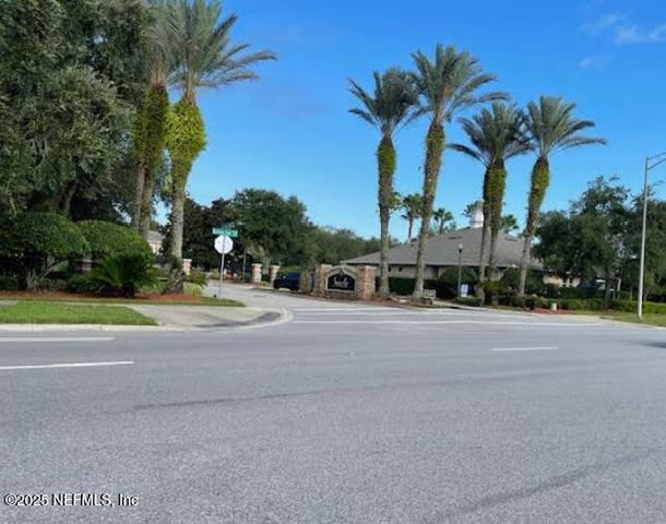 13026 SUNSET LAKE Drive, Jacksonville, FL 32258