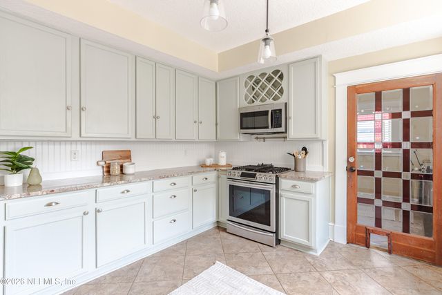 2598 HERSCHEL Street, Jacksonville, FL 32204