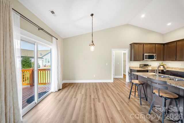 457 Riverwind Drive, Hendersonville, NC 28739