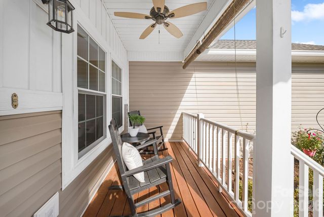 457 Riverwind Drive, Hendersonville, NC 28739