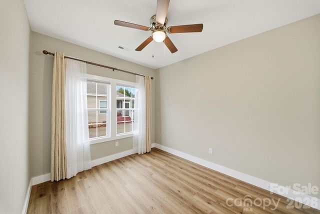 457 Riverwind Drive, Hendersonville, NC 28739