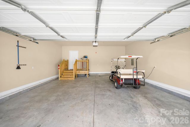 457 Riverwind Drive, Hendersonville, NC 28739