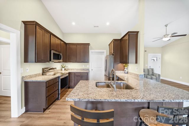 457 Riverwind Drive, Hendersonville, NC 28739