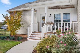 457 Riverwind Drive, Hendersonville, NC 28739