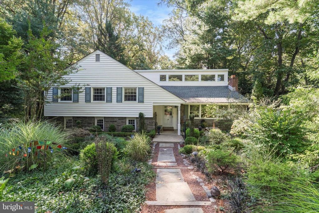 23 W DARTMOUTH CIR, Media, PA 19063