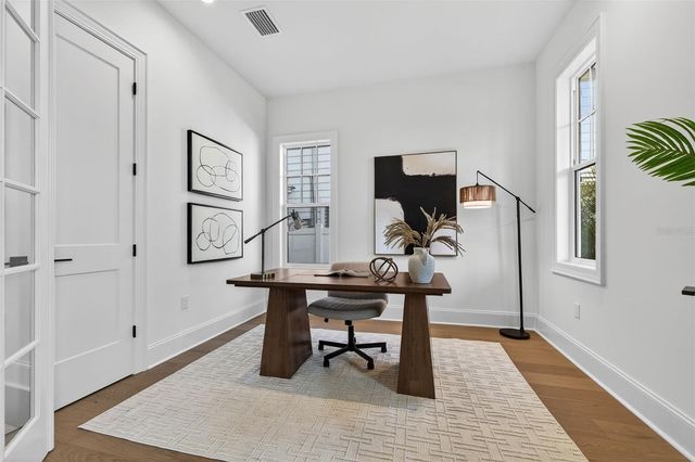 939 19TH AVENUE N, St Petersburg, FL 33704