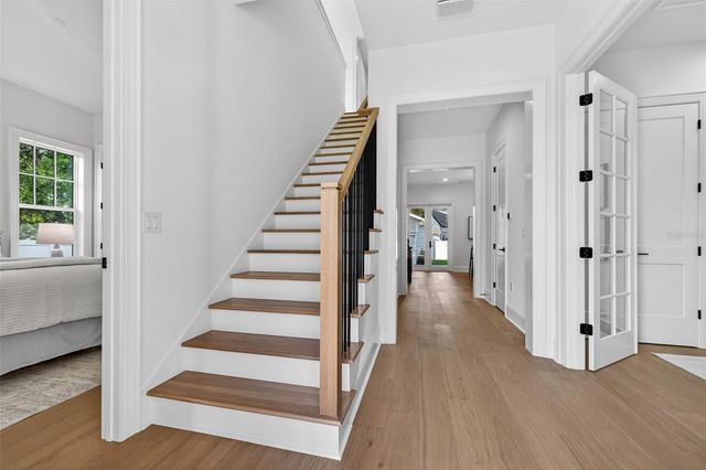 939 19TH AVENUE N, St Petersburg, FL 33704