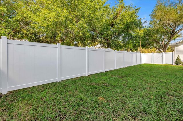 939 19TH AVENUE N, St Petersburg, FL 33704