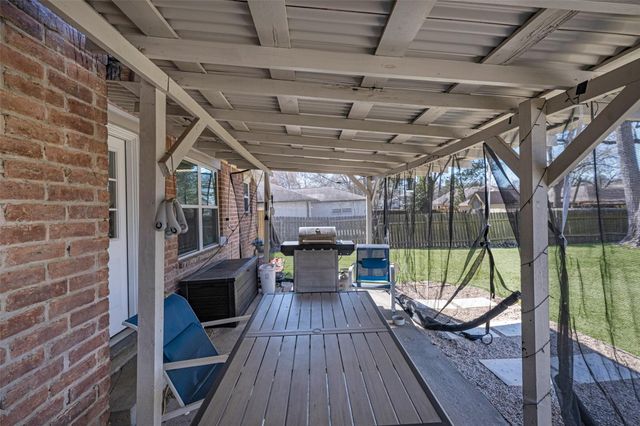 12681 Lake Conroe Hills Drive, Willis, TX 77318