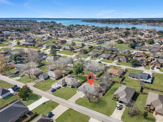 12681 Lake Conroe Hills Drive, Willis, TX 77318