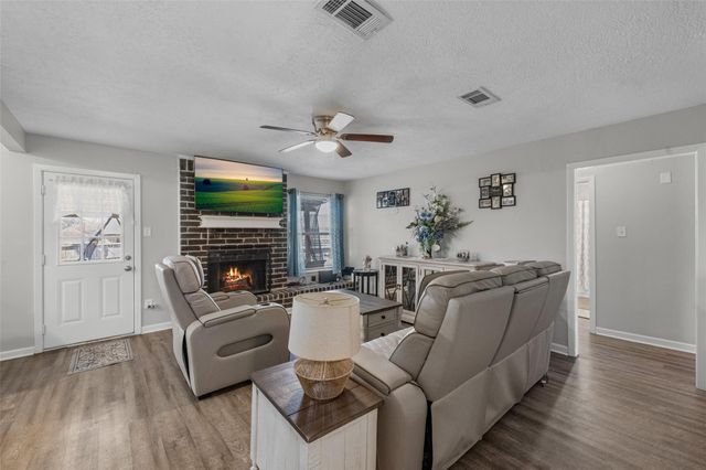 12681 Lake Conroe Hills Drive, Willis, TX 77318