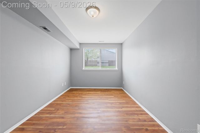 30052 W Twelve Mile Road 61, Farmington Hills, MI 48334