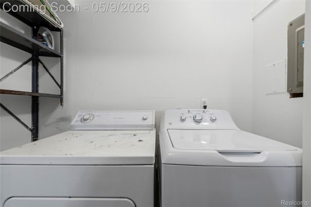 30052 W Twelve Mile Road 61, Farmington Hills, MI 48334