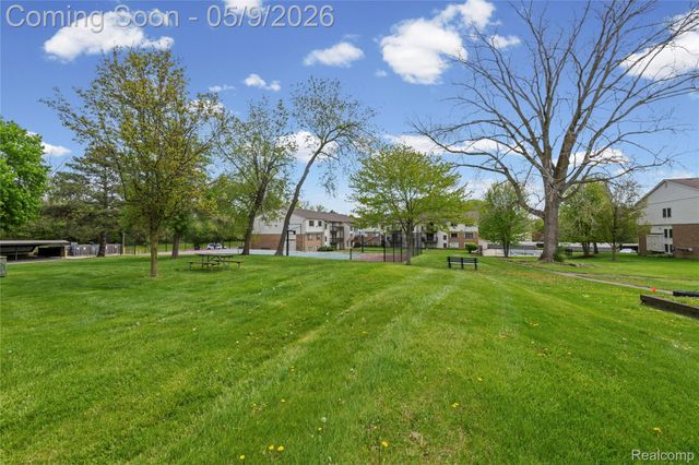 30052 W Twelve Mile Road 61, Farmington Hills, MI 48334