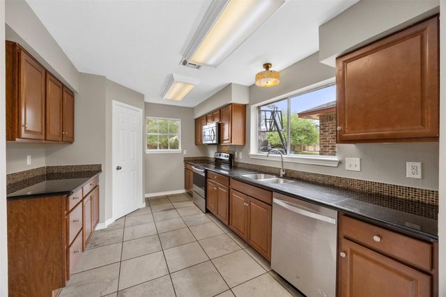 4918 Edinston Place, Spring, TX 77388