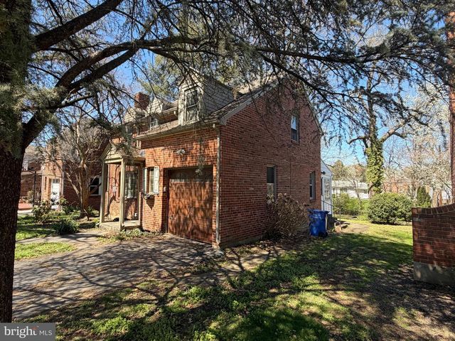 3828 BRISBAN ST, Harrisburg, PA 17111