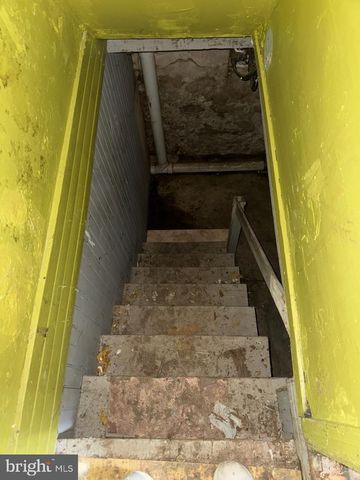 1138 S PAXON ST, Philadelphia, PA 19143