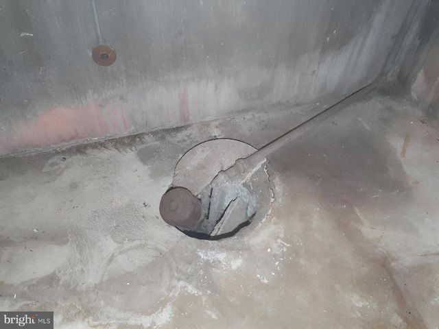 5619 WESLEY AVE, Baltimore, MD 21207