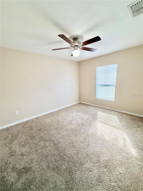 Image 17 of property listing at 7047 SW 131ST LOOP, Ocala, FL 34473