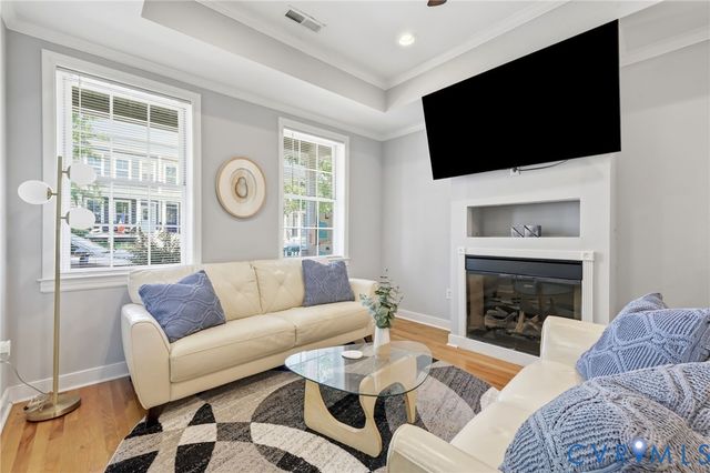 3015 M St, Richmond, VA 23223