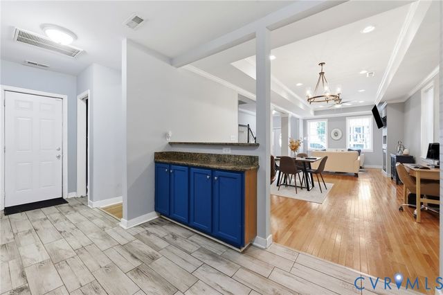 3015 M St, Richmond, VA 23223
