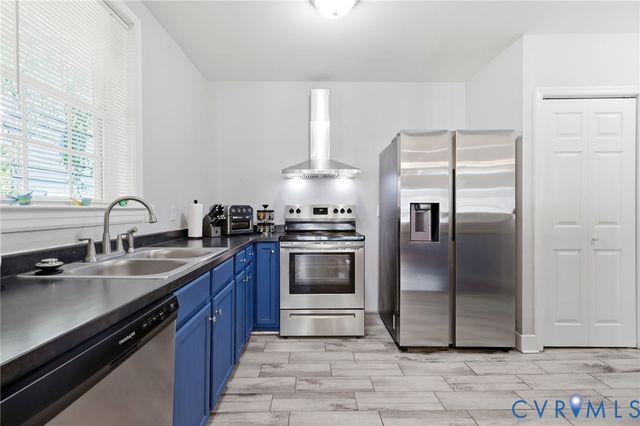 3015 M St, Richmond, VA 23223