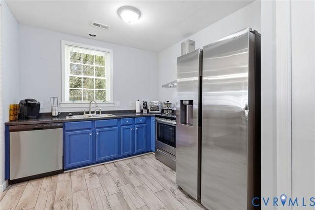 3015 M St, Richmond, VA 23223