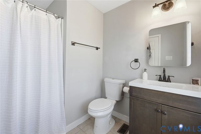 3015 M St, Richmond, VA 23223